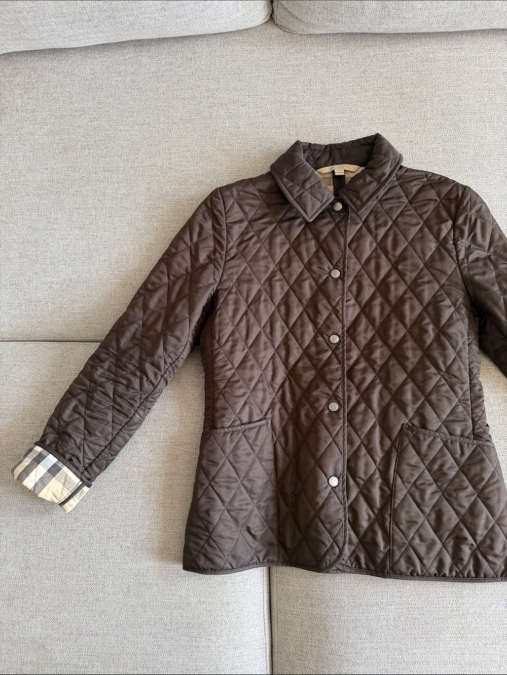 Burberry Quilted Puffer Jacket in Brown with Signature Check Cuff
